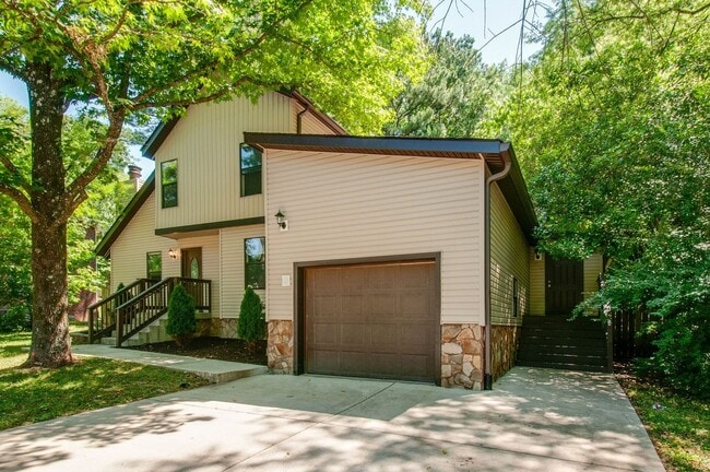 625 Mercer Dr