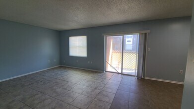 2523 N Alafaya Trail in Orlando, FL - Building Photo - Building Photo