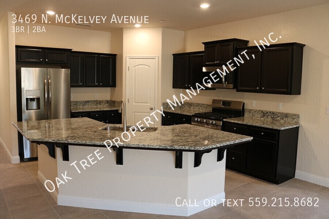 3469 N McKelvey Ave in Fresno, CA - Building Photo - Building Photo