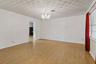 1618 University Dr in Arlington, TX - Building Photo - Building Photo