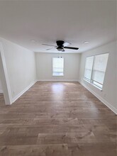 1526 E 32nd 1/2 St in Houston, TX - Building Photo - Building Photo