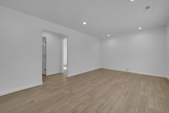 10397 Amador St in Jackson, CA - Building Photo - Interior Photo