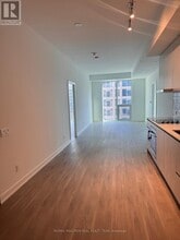 8-608 Wellesley St W in Toronto, ON - Building Photo - Building Photo