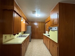 316 Anderson St in Navasota, TX - Building Photo - Building Photo