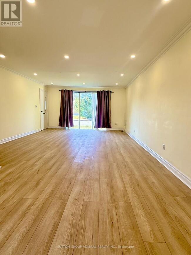 property at 61 Parkside Dr