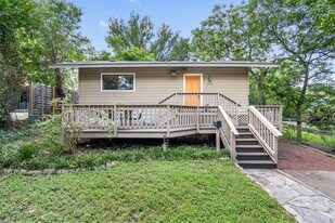 2116 Glendale Pl in Austin, TX - Building Photo
