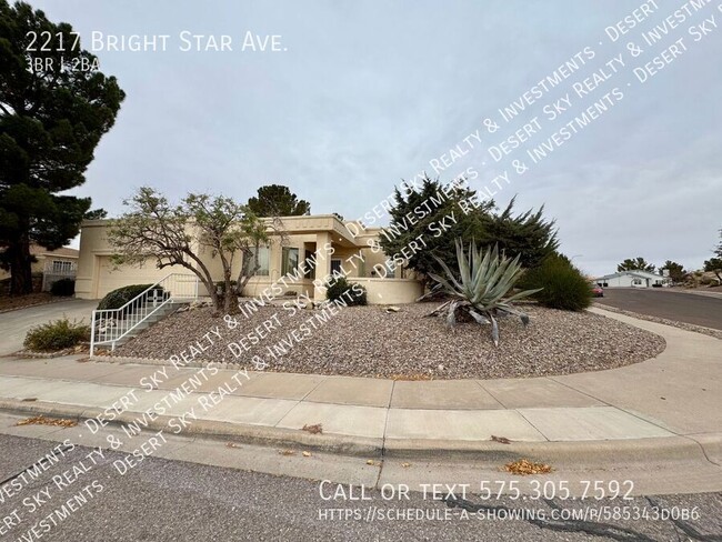 2217 Bright Star Ave in Las Cruces, NM - Building Photo - Building Photo