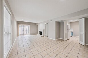 9809 Richmond Ave. in Houston, TX - Building Photo