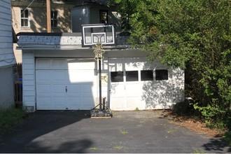 14 Hooker Ave in Poughkeepsie, NY - Building Photo - Building Photo