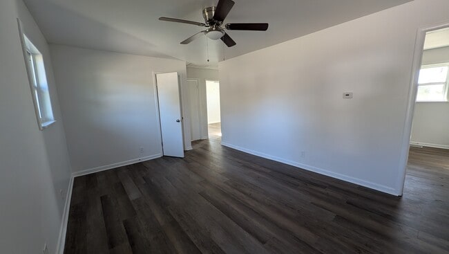 1027 E Wallace St in Shawnee, OK - Building Photo - Building Photo