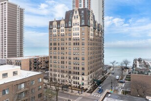 East Point Condo in Chicago, IL - Building Photo