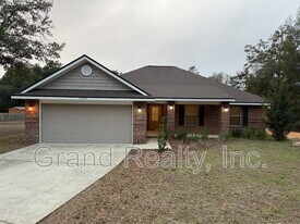 4999 Creekside Ln in Milton, FL - Building Photo