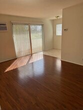 14551 Vose St, Unit C in Van Nuys, CA - Building Photo - Building Photo