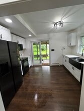 47 E Gilson Ave in White River Junction, VT - Building Photo - Building Photo