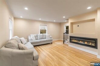 31 Sherman Ave in Hawthorne, NJ - Building Photo - Building Photo