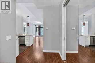 112 King St E in Hamilton, ON - Building Photo - Building Photo