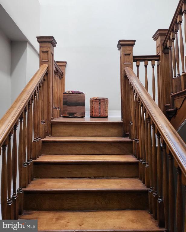 property at 2012 Mt Royal Terrace