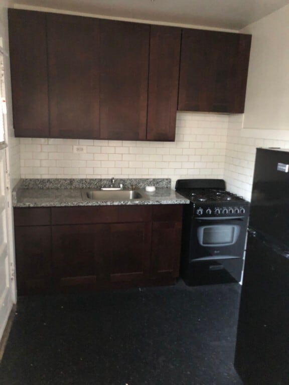 6364 N Hermitage Ave in Chicago, IL - Foto de edificio - Building Photo