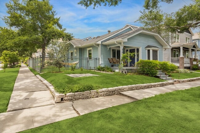 property at 3103 Norhill Blvd