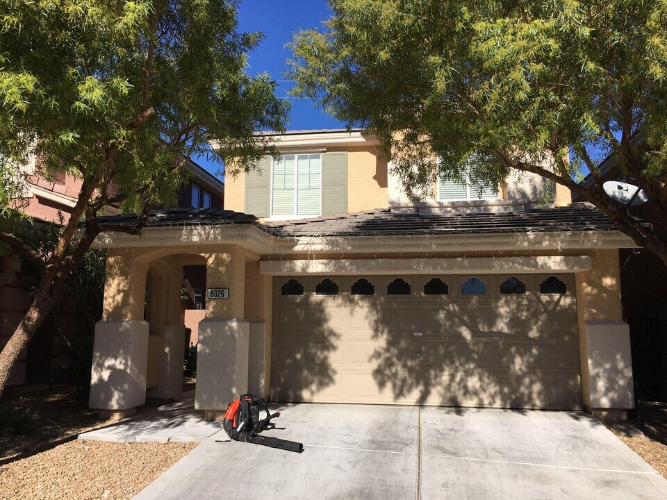 8026 Allensford Ave in Las Vegas, NV - Building Photo