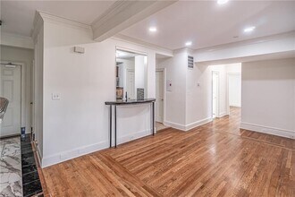 2840 Peachtree Rd NE in Atlanta, GA - Building Photo - Building Photo