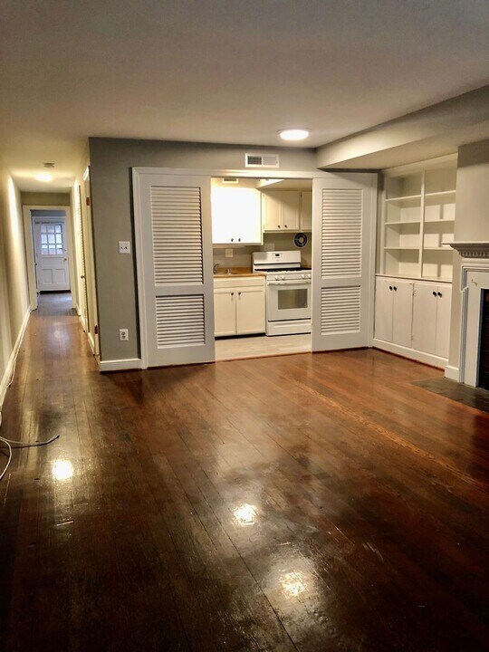 939 25th St NW in Washington, DC - Building Photo