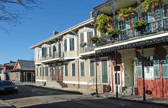 803-809 Burgundy St in New Orleans, LA - Building Photo - Building Photo