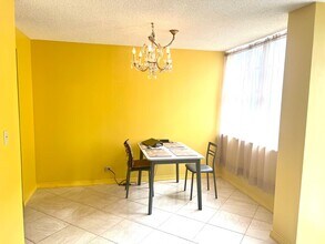 251 174th St, Unit 807 in Sunny Isles Beach, FL - Foto de edificio - Building Photo