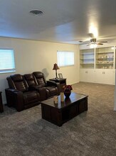 2140 Yupon St in Orange, TX - Building Photo - Building Photo