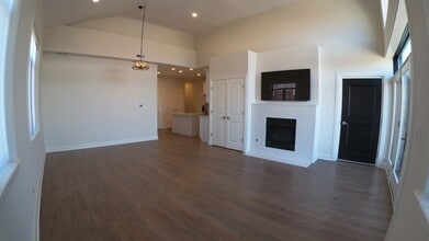 1701 W Chicago Ave in Chicago, IL - Building Photo - Building Photo