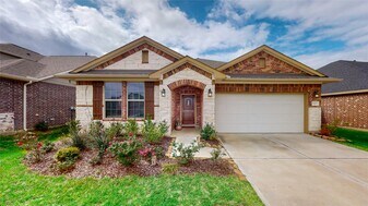 31415 Whitcombe Summit Wy in Hockley, TX - Building Photo