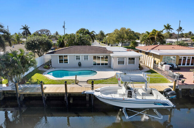 840 SE 3rd Terrace in Pompano Beach, FL - Building Photo - Building Photo