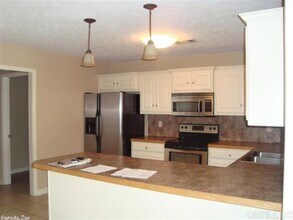 25 Willow Lake Dr in Ward, AR - Building Photo - Building Photo