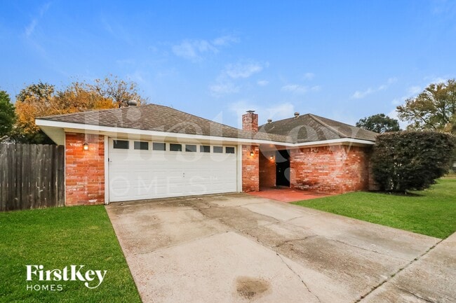 2005 Tulsa St in Deer Park, TX - Building Photo - Building Photo