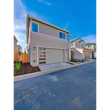 1502 Farmhouse Ln in Clovis, CA - Building Photo - Building Photo