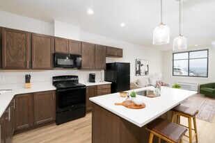 Annex Apartments in Lewiston, ID - Building Photo