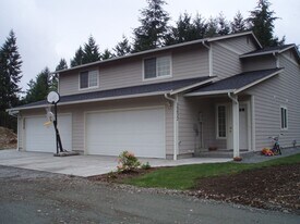 9027 208th St Ct E in Graham, WA - Building Photo