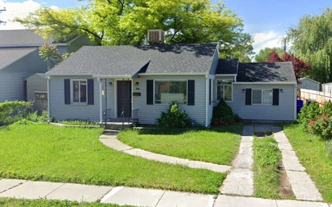 384 Beryl Ave in South Salt Lake, UT - Building Photo