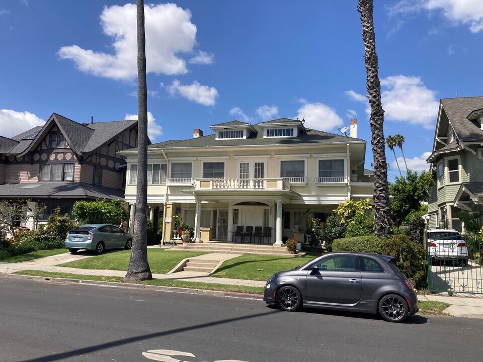 1203 3rd Ave in Los Angeles, CA - Foto de edificio