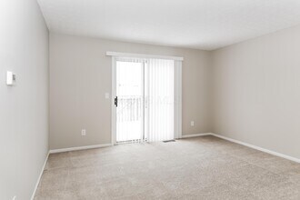 2980 Blue Moon Dr in Columbus, OH - Building Photo - Building Photo