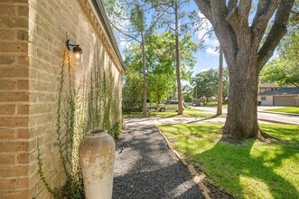 12007 Wedgehill Ln in Houston, TX - Building Photo - Building Photo
