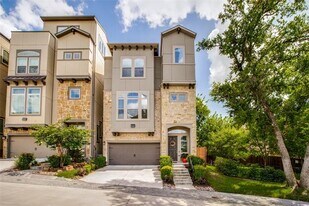 1976 Kessler Heights Ln in Dallas, TX - Building Photo