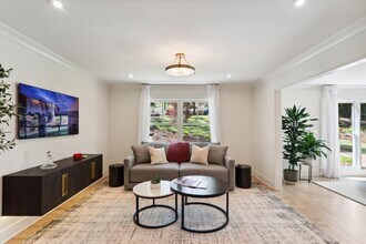 1007 Somerset Dr NW in Atlanta, GA - Building Photo - Building Photo