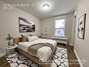 22 Rosslyn Ave N in Hamilton, ON - Building Photo - Building Photo