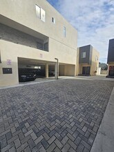 1164 W 24th St, Unit 1164 in Los Angeles, CA - Building Photo - Building Photo