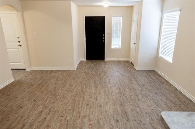 1701 Swallow Dr in Ennis, TX - Building Photo - Building Photo