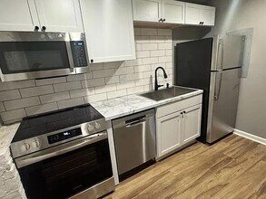 213 S 26th Ave, Unit 7 in Omaha, NE - Building Photo - Building Photo