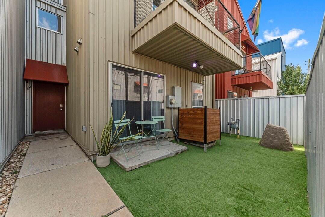 1215 Arthur St in Houston, TX - Building Photo