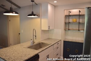 204 Royal Dr in Converse, TX - Building Photo - Building Photo