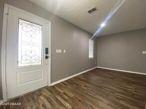 548 Aeolian Dr in New Smyrna Beach, FL - Building Photo - Building Photo